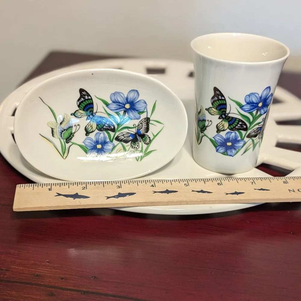 New Butterflies Bathroom Tumbler Or Brush Holder & Soap Dish Flowers Unused